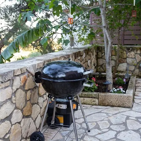 Jerma's House Apartman *